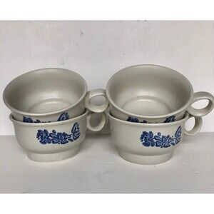 VINTAGE PFALTZGRAFF YORKTOWNE FLAT CUPS 4 PC. COFFE/TEA STONE MUGS